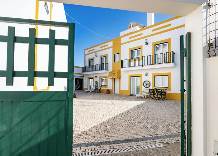 Apartamentos Pátio Victória by Umbral Vila Nova de Milfontes