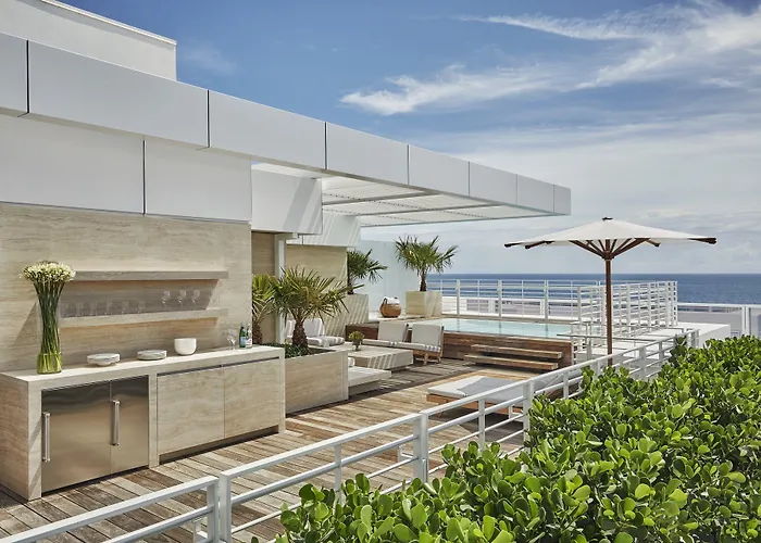 Four Seasons Hotel At The Surf Club Surfside