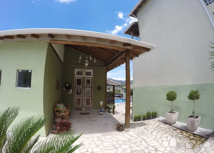 Penedo House Pousada