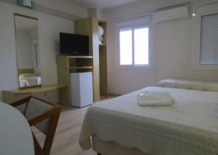 City Hotel