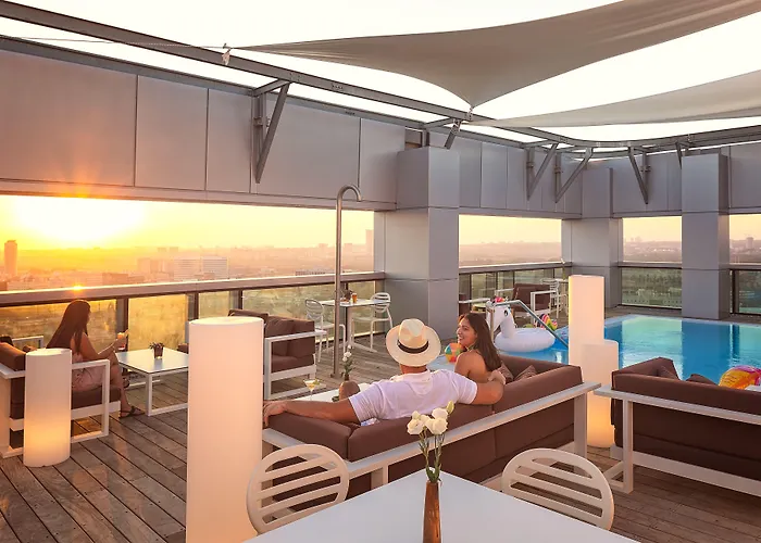 Prima Link Hotel
