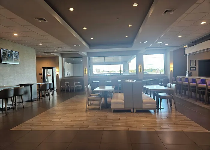 Wyndham Garden Katy Hotel