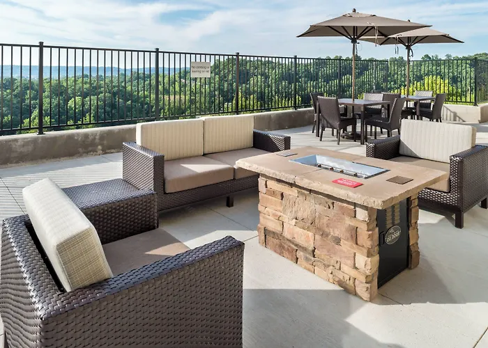 Fairfield Inn & Suites By Marriott Huntington