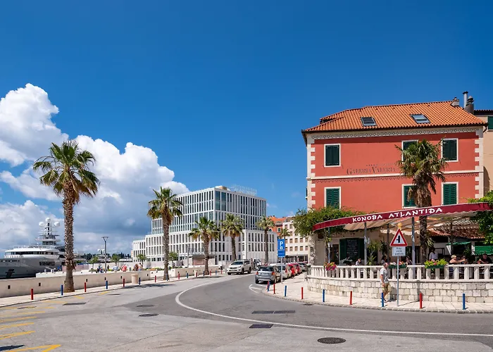 Galeria Valeria Seaside Downtown - Mag Quaint & Elegant Boutique Hotels Split