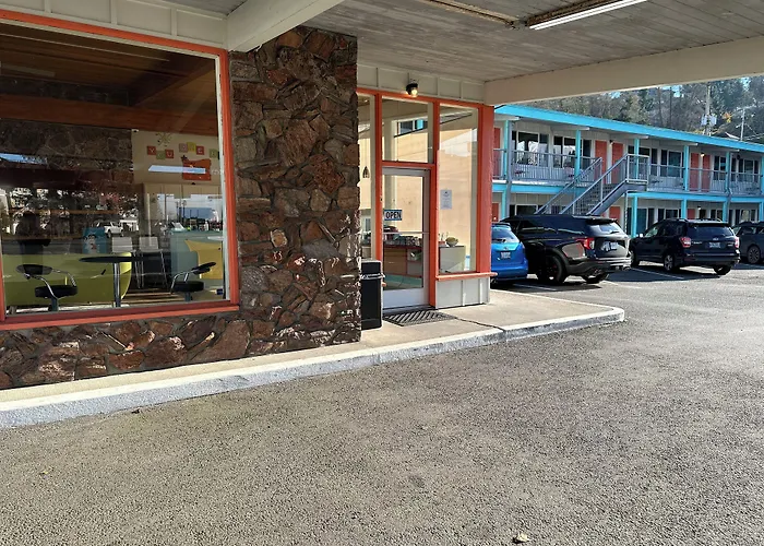 Atomic Motel