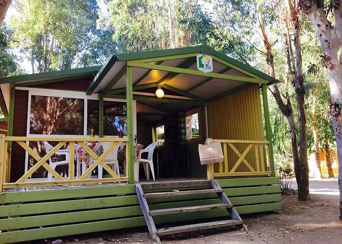 Camping La Pinède