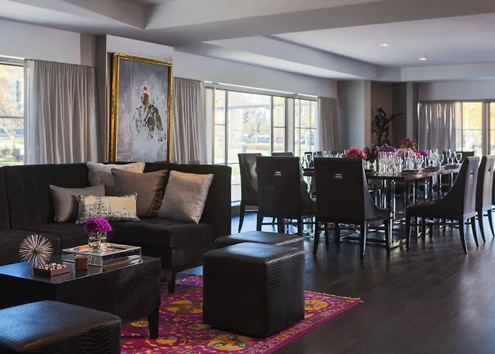 Renaissance Albany Hotel