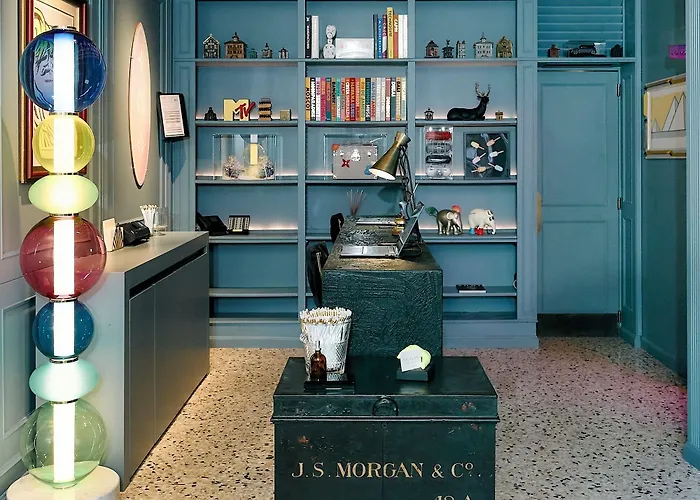 The Glam Boutique Hotel & Apt