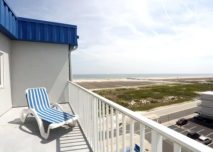 Adventurer Oceanfront Inn