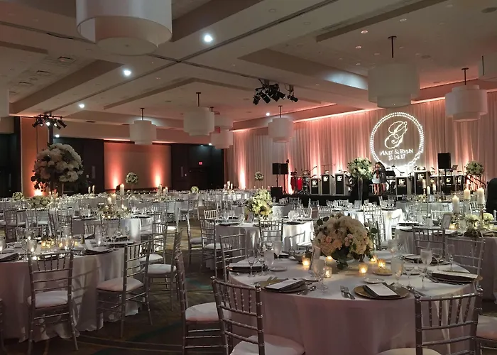 Embassy Suites By Hilton Chicago Naperville