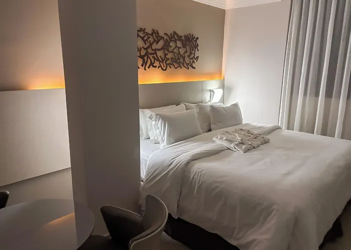 Lagoon Prime Hotel