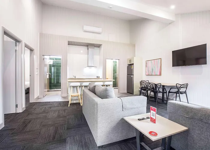 Nightcap At Ferntree Gully Hotel Motel