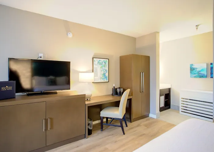 Beachview Club Hotel