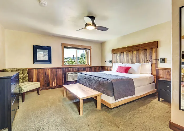 Wall Street Suites