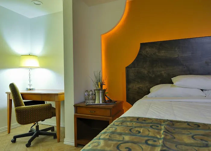 Romantic Inn & Suites Dallas