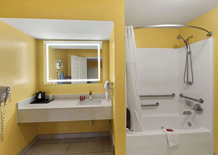 Surestay By Best Western Gulfport