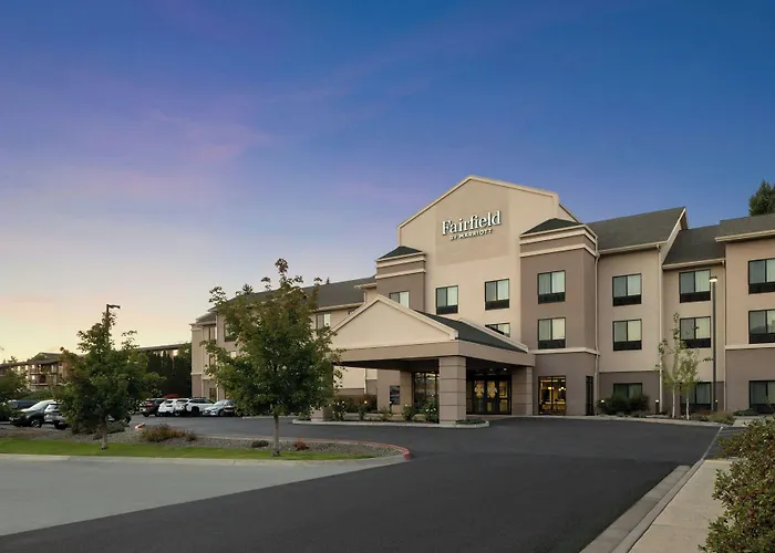 Fairfield Inn & Suites By Marriott Moscow