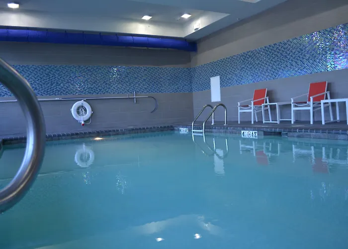 Holiday Inn Express Hotel & Suites Knoxville By Ihg