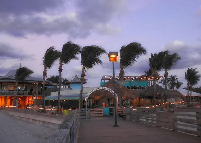 Casey Key Resorts - Beachfront