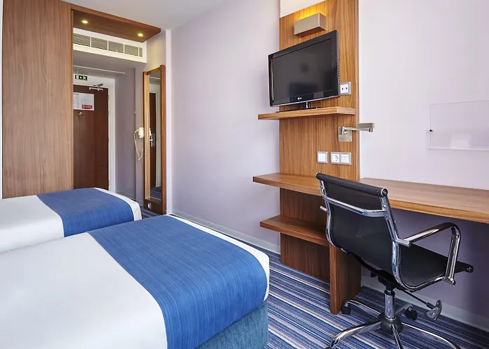 Holiday Inn Express Lisbon Alfragide By Ihg Carnaxide