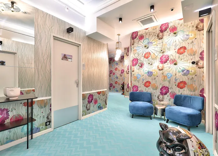 Hotel 33 Marbeuf Parigi