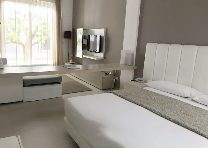 Soglow Business Class Hotel