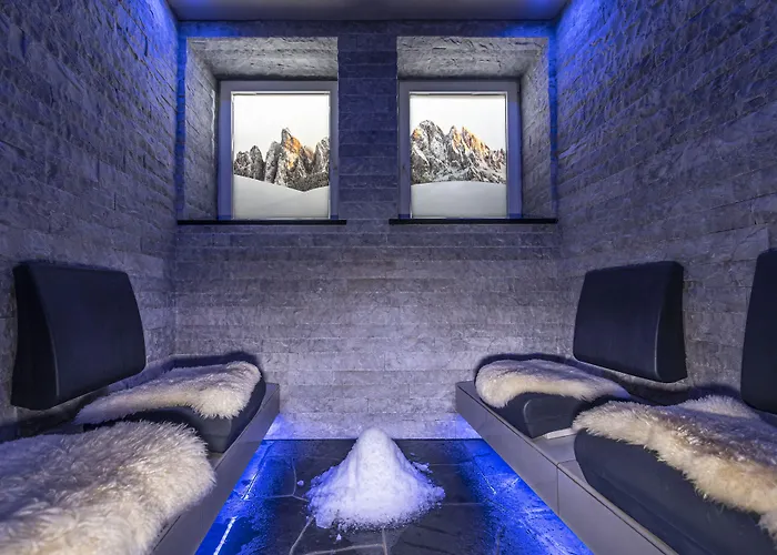 ABINEA Dolomiti Romantic SPA