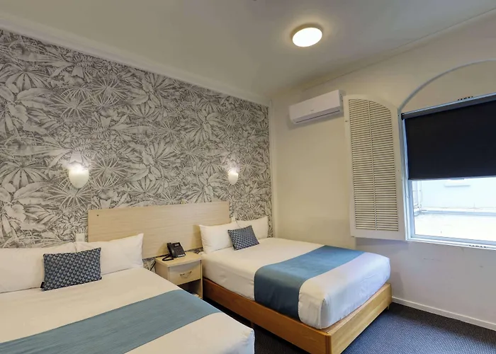 Ramada By Wyndham, Hamilton City Center
