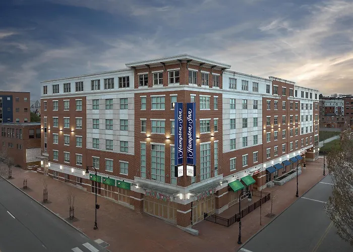 Hampton Inn Portland Downtown Waterfront