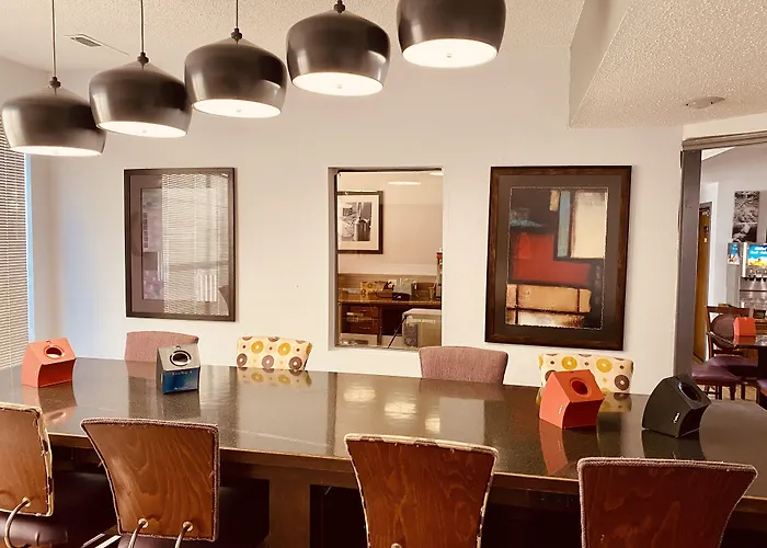 Howard Johnson By Wyndham Branson Theatre District