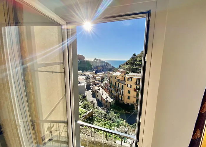 Giovanni Rooms Manarola