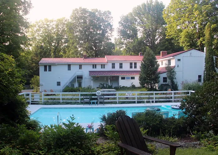 The Buttonwood Inn On Mt. Surprise North Conway