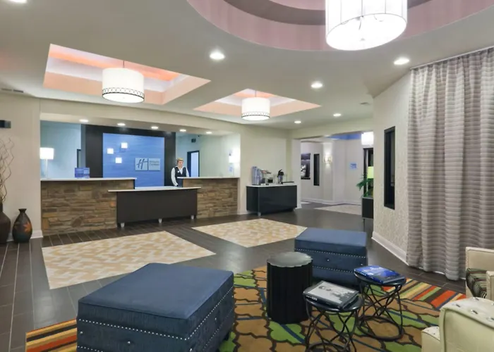 Hotels in Fulton