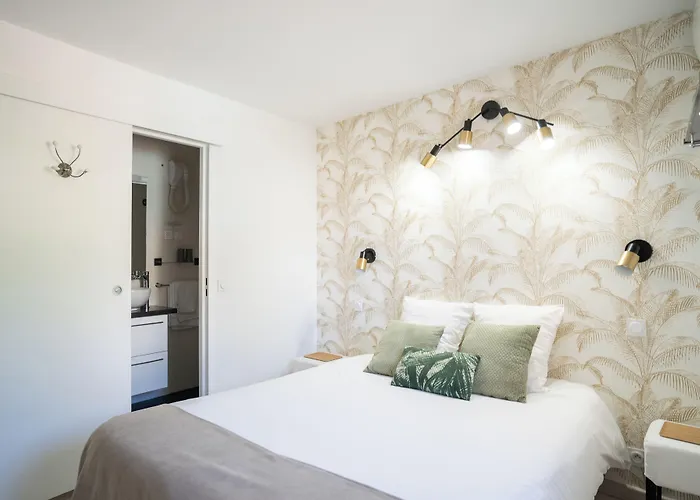 La Bouilladisse Hotels