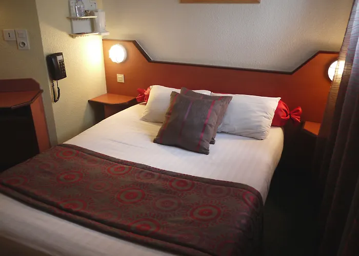 Vezin-le-Coquet Hotels