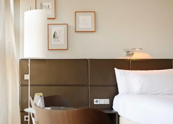 Hotel Reina Petronila Zaragoza