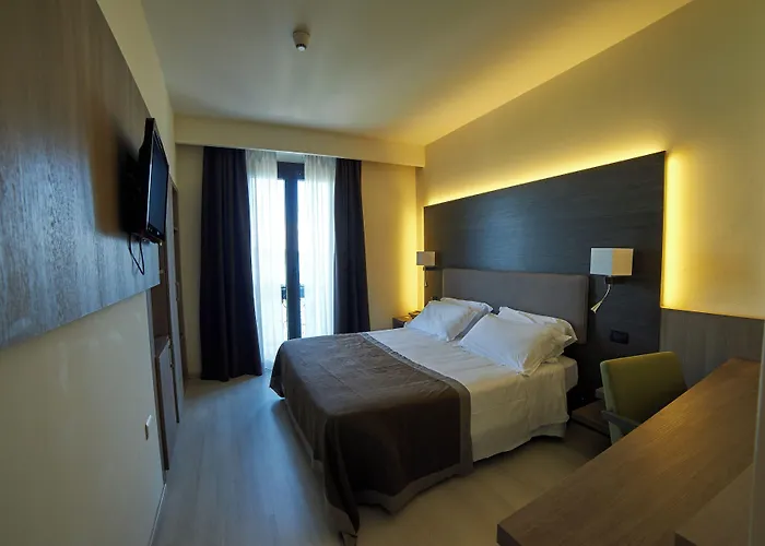 Hotel Giardino Arona