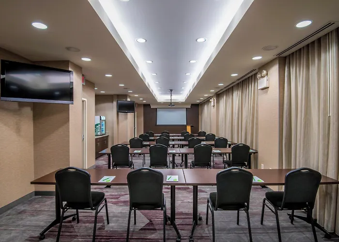 Courtyard By Marriott Tulsa Downtown