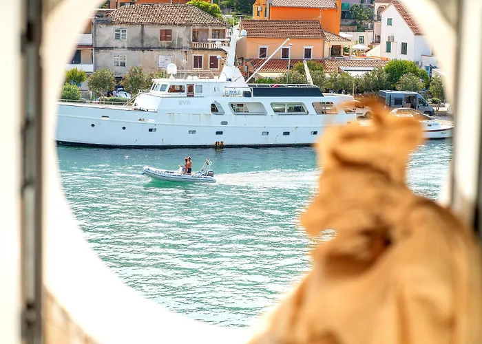 Hotels in Tisno