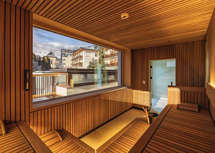 Upside Down Town Hotel Neue Post Zell am See