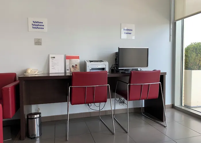 Holiday Inn Express Vitoria By Ihg