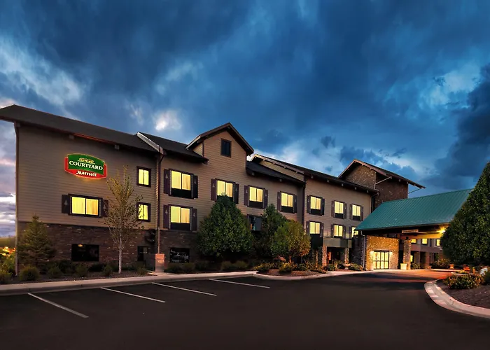 Courtyard By Marriott Flagstaff Hotel