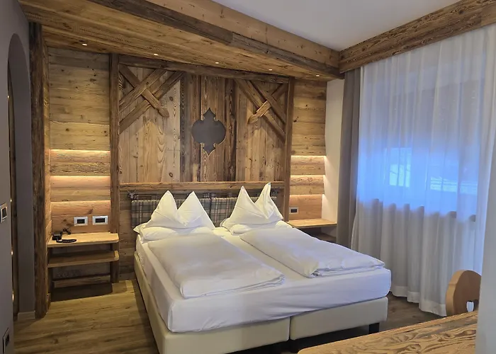 Hotel Azola