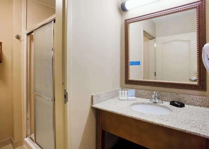 Hampton Inn Fairmont