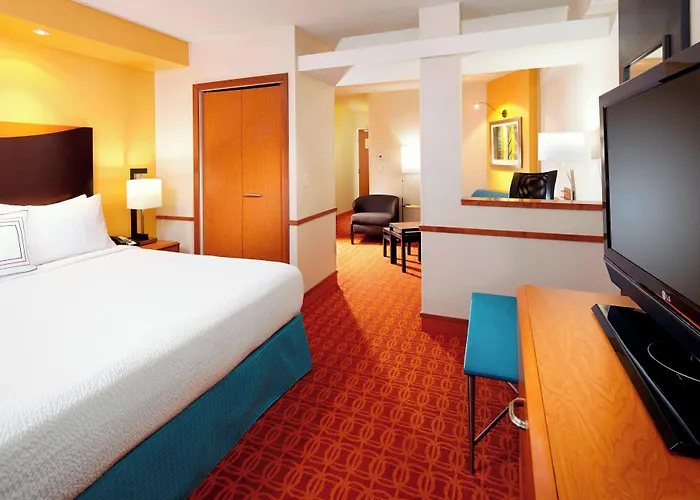 Fairfield Inn & Suites Pittsburgh Neville Island