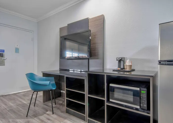 Studio 6 Suites San Bernardino, Ca