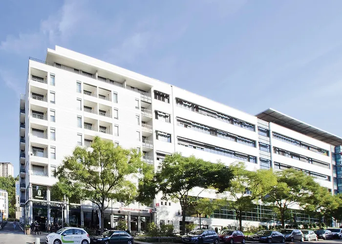 Sejours & Affaires Lyon Park Lane Aparthotel