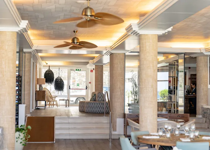 Vila Baleira Suites