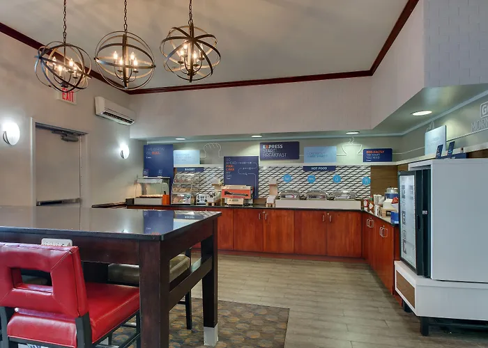 Holiday Inn Express And Suites Allentown West By Ihg Fogelsville
