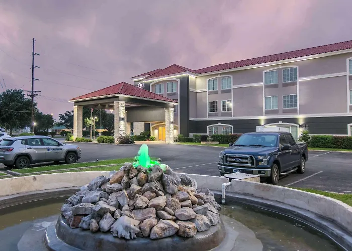 La Quinta By Wyndham Fredericksburg Hotel